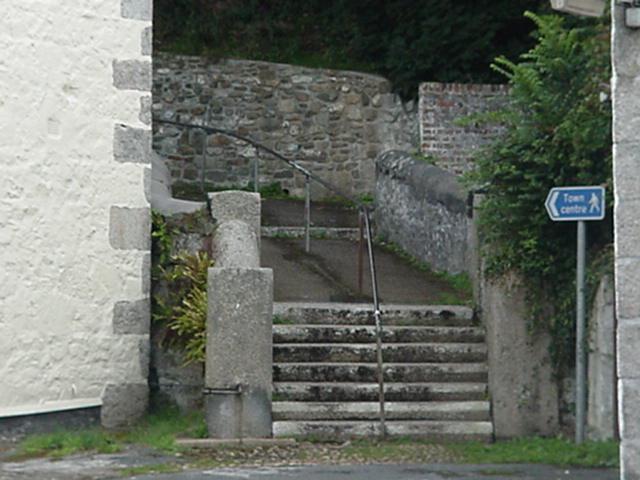 BOWLING GREEN STEPS