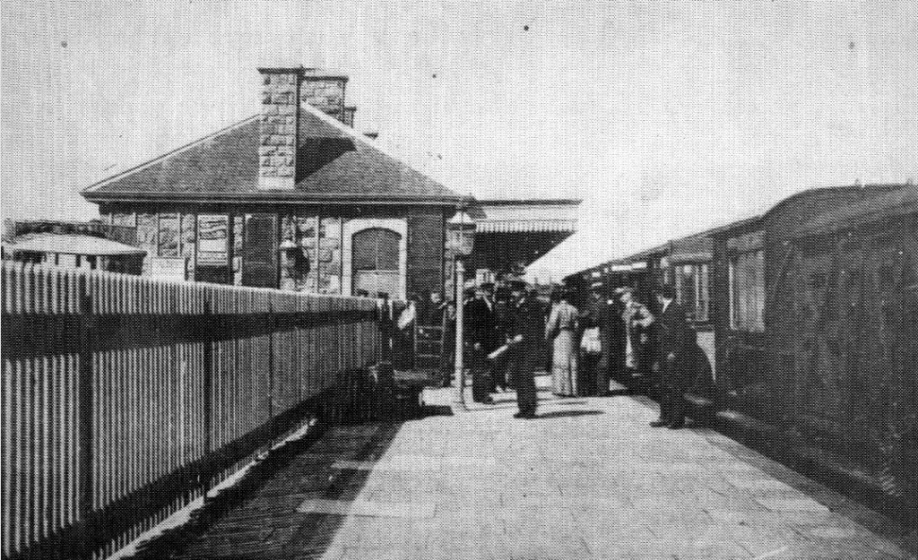 HELSTON RAILWAY STATION