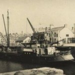 PORTHLEVEN INNER HARBOUR & CRANE