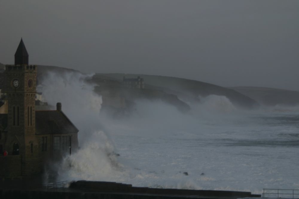 PORTHLEVEN HURRICANE 10th March 2008