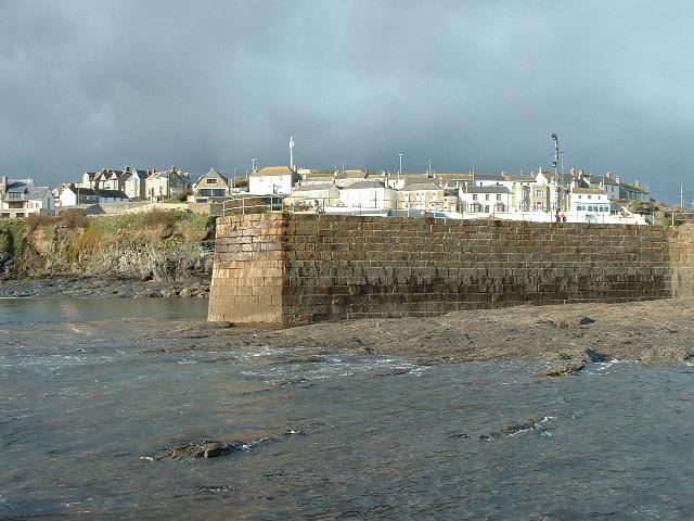 PORTHLEVEN PIER