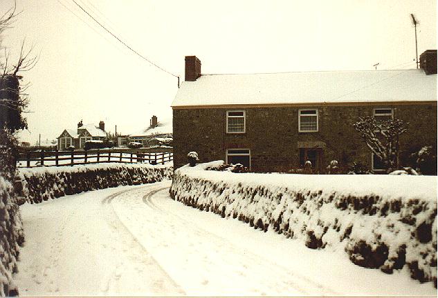 PORTHLEVEN SNOW 1985