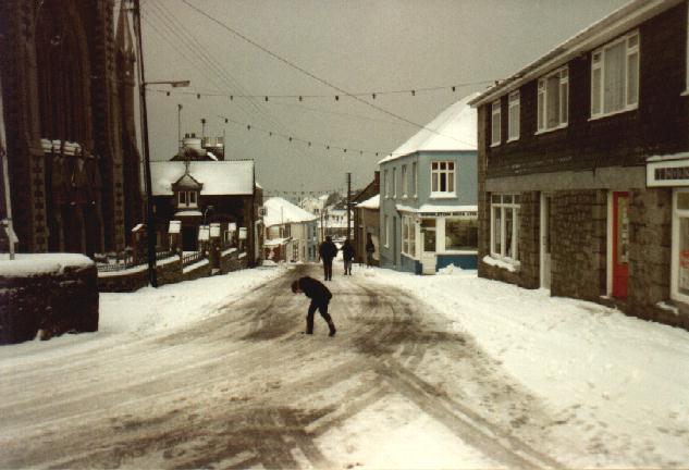 PORTHLEVEN SNOW 1985
