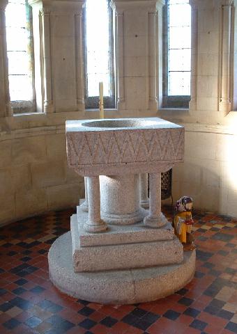 ST BARTHOLOMEW'S CHURCH FONT