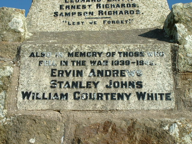 TREGONNING HILL WAR MEMORIAL