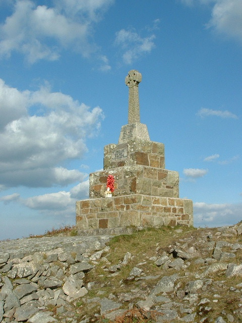 TREGONNING HILL WAR MEMORIAL