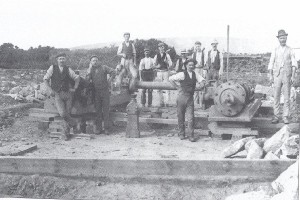 WHEAL VOR `CREASES` SHAFT MINERS 1908 The outline of Tregonning Hill can be seen in the background.